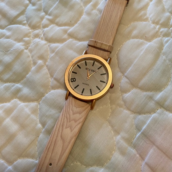 Ecosse Rose Gold Watch - Picture 2 of 5